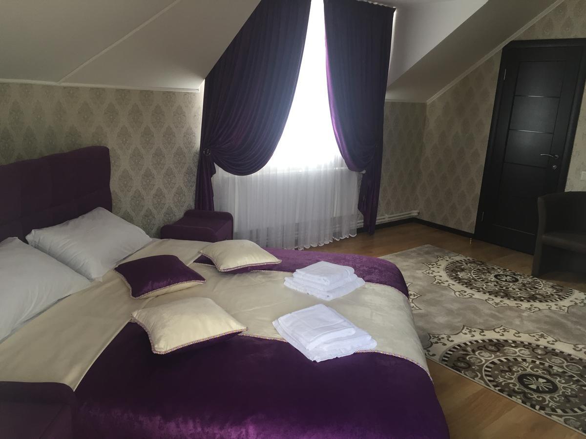 Hotel Europe Хмільник Екстер'єр фото